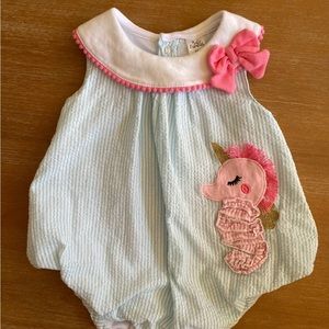 Boutique baby romper seersucker in blue with unicorn size 3-6 months